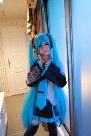 Mana Tanaka "VOCALOID" Hatsune Miku [ช่องคอสเพลย์]