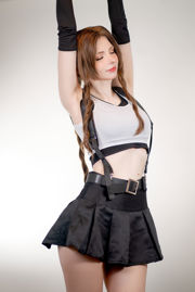 [Net Rode COSER Foto] Perzik melkachtig - Aerith Tifa Swap