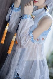 [COS Welfare] La bloguera de anime Nan Tao Momoko - El lenguaje florido de Luo Tianyi