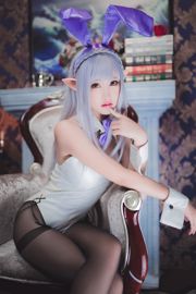 Cosplay Mo Xiaowu "Emilia Bunny Girl"