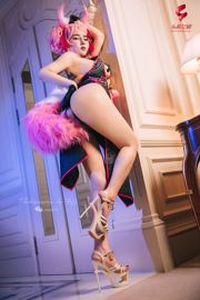 Wen Xinyi "Yuzaoqian · Secretaris Fox COSPLAY" [Headline godin wordgirls]