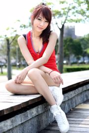 La modella taiwanese Jessica "Sports Fashion Outdoor"